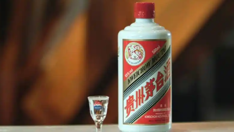  茅台跌了 回收商快亏掉一台奔驰
