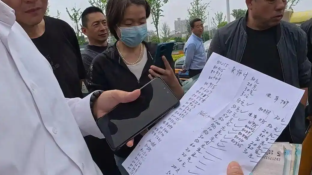  安徽宣城“黄站长”火了