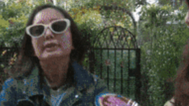 为嫁高富帅男友与母亲反目 女子道歉