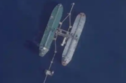   特朗普下令封锁所有受制裁委油轮 缩略图