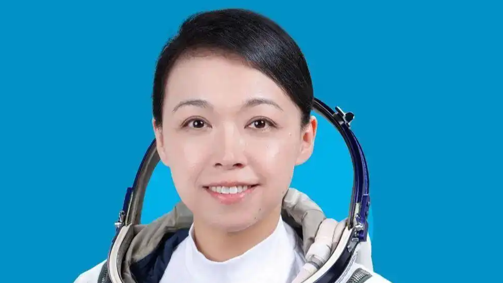 香港女航天员：准备好为祖国出征了