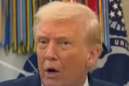   特朗普回应导演罗伯·莱纳离世 缩略图