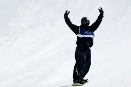   电影《智取威虎山》祝贺苏翊鸣 缩略图