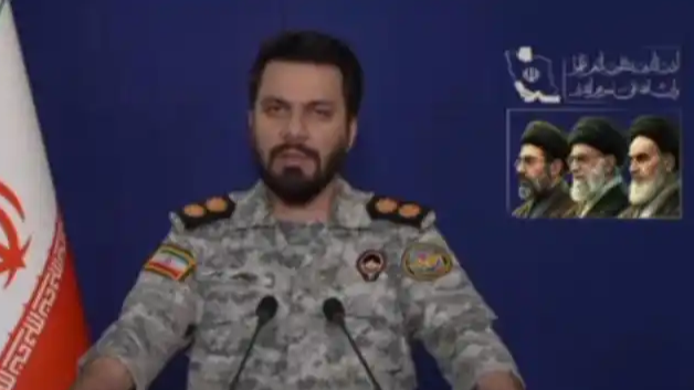 伊朗军方严正警告美方