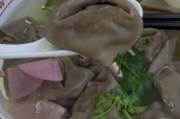   生椰拿铁馄饨受追捧 有人吃完头晕 缩略图