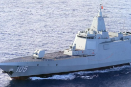 中国导弹驱逐舰首次亮相太平洋