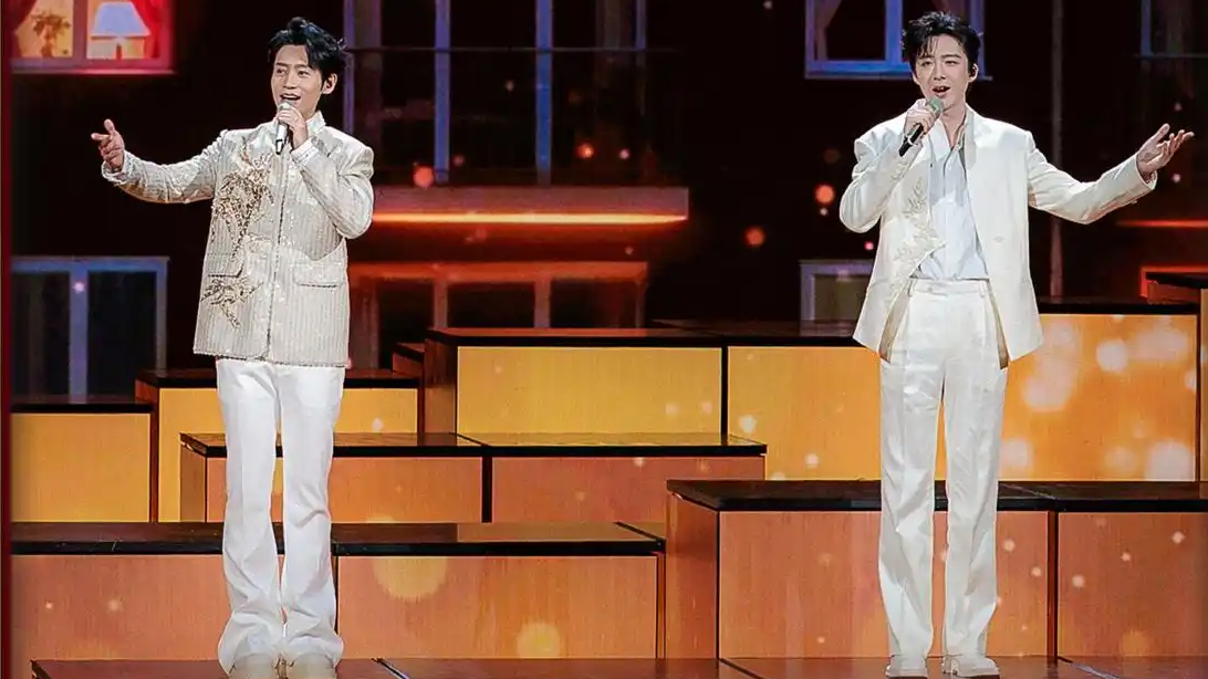 魏晨刘宇宁再度同台合唱《无名之花》