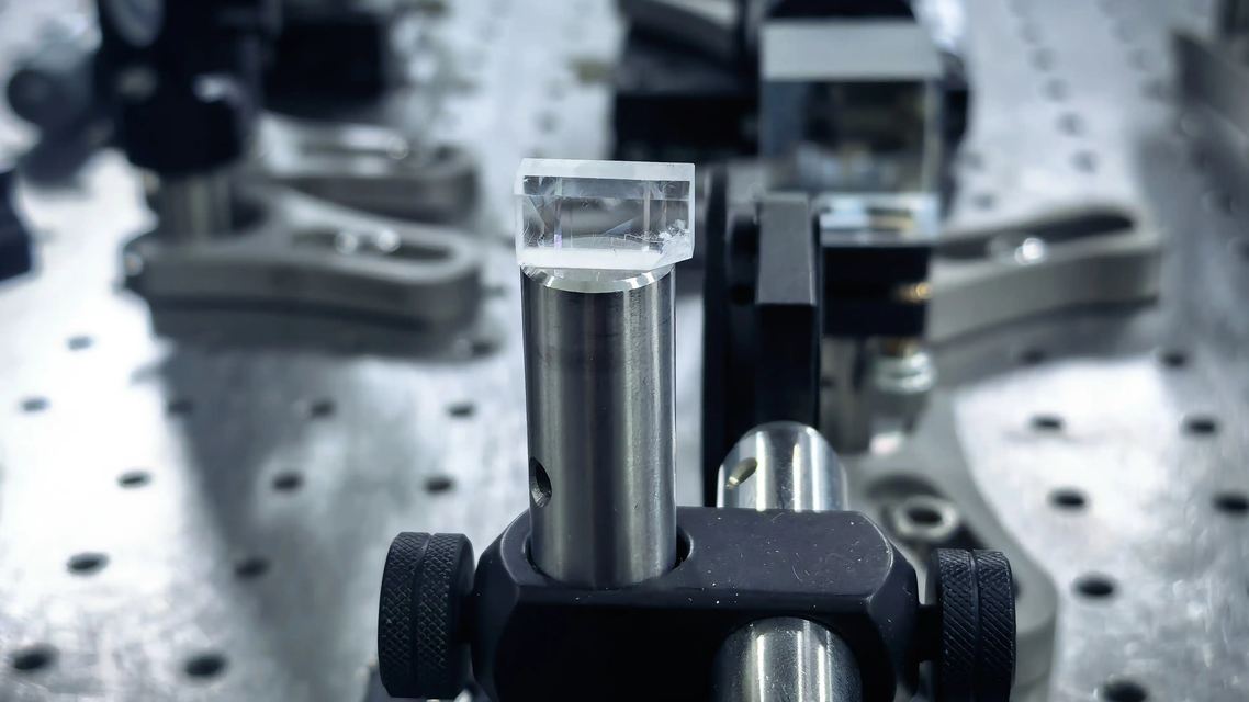 “中国牌”晶体再获重大突破