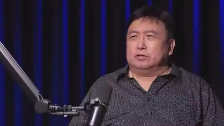  导演王晶回应1995年在香港被打
