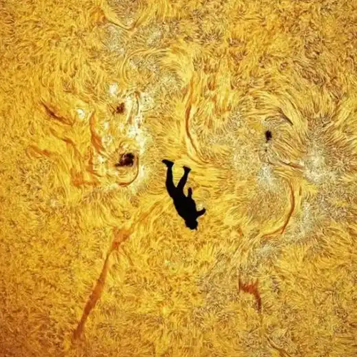 摄影师揭秘拍“人类坠入太阳”过程