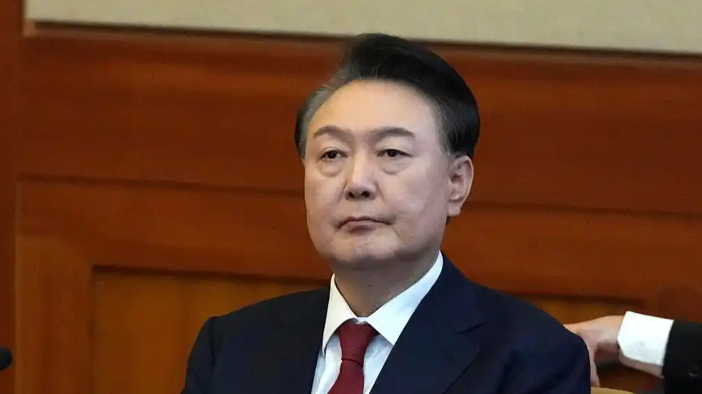  尹锡悦涉妨碍逮捕等案宣判 获刑7年