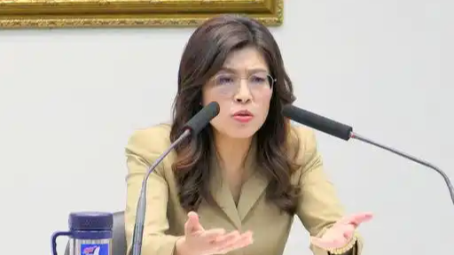  郑丽文拍桌怒骂赖清德半小时