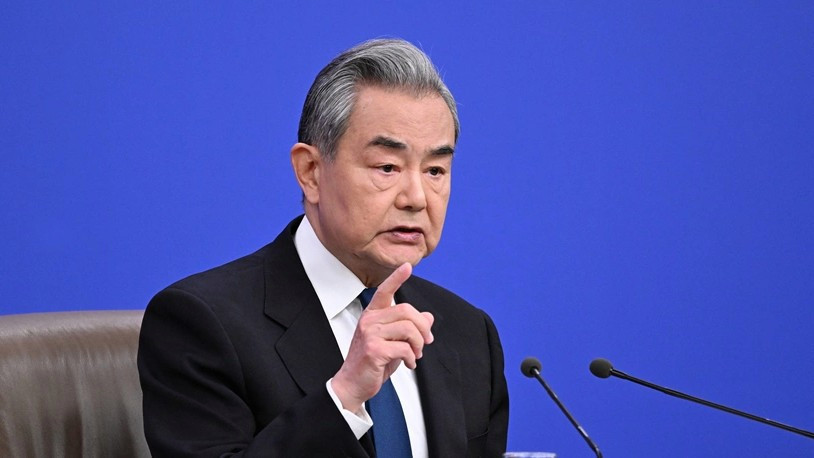  现场画面：王毅会见菲律宾外长