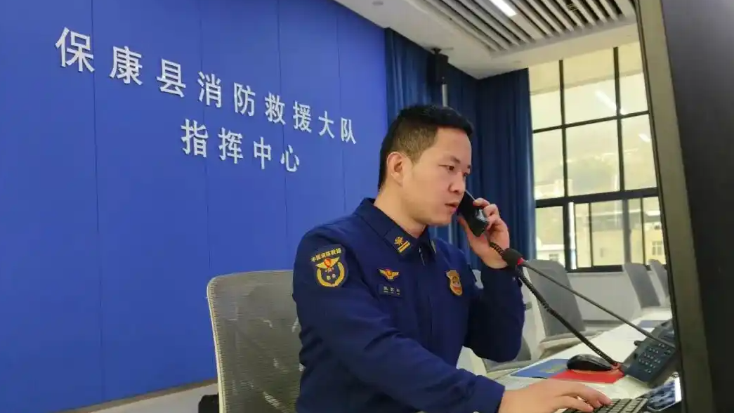 大山中 手机欠费的他打通了119