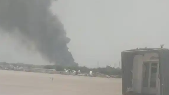  印度坠机已致地面多人死亡