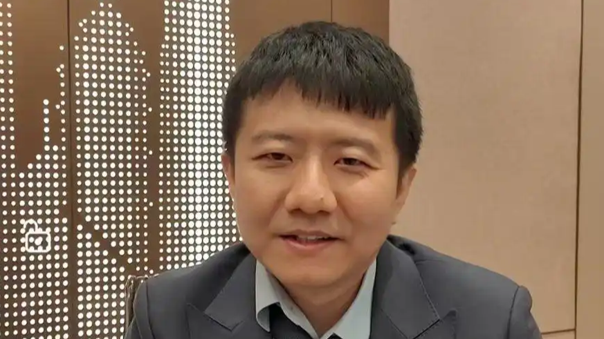  数学之外的邓煜：知乎大神、动漫、诗人