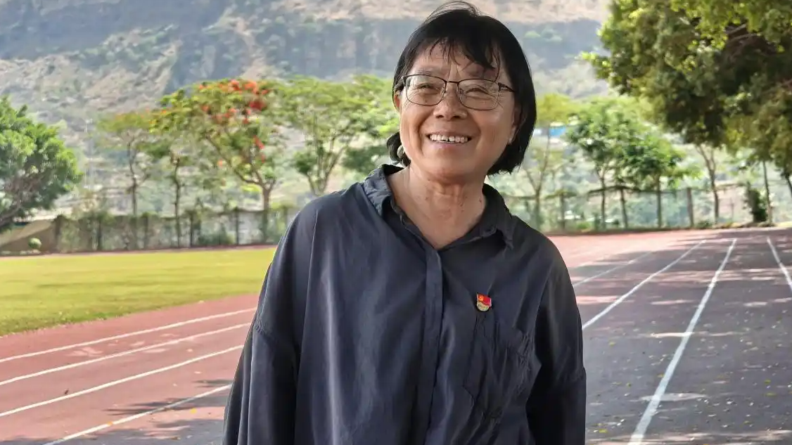 张桂梅连续16年送考