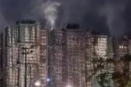   香港警方就大埔火灾再拘捕6人 缩略图