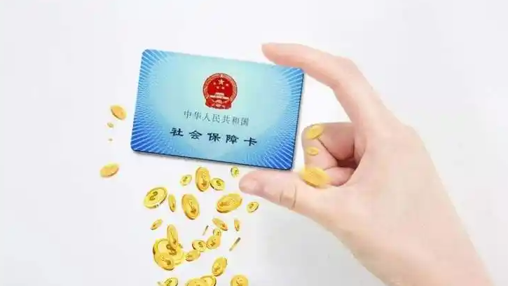 王曼昱3-2逆转长崎美柚晋级8强