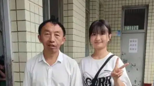 多方回应上海一小区猫屋现猫尸残骸