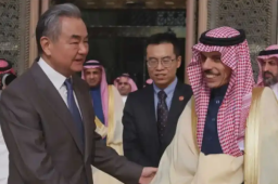   王毅出访中东三国 传递什么信号 缩略图