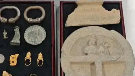 一外籍男子带文物出境被查