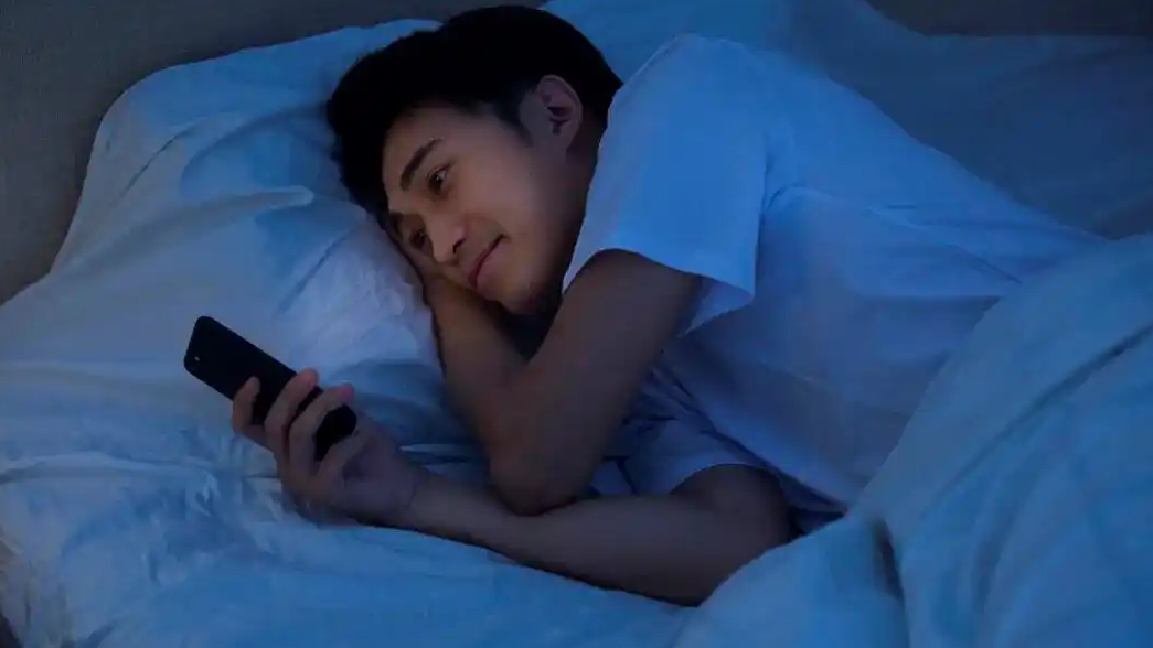 这2个习惯正在偷走你的视力