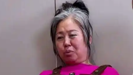 产下女婴63岁失独妈妈回应质疑