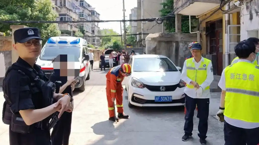  独居老顾客没来吃面 老板报警