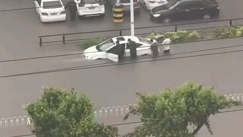 台风巴威远程发威