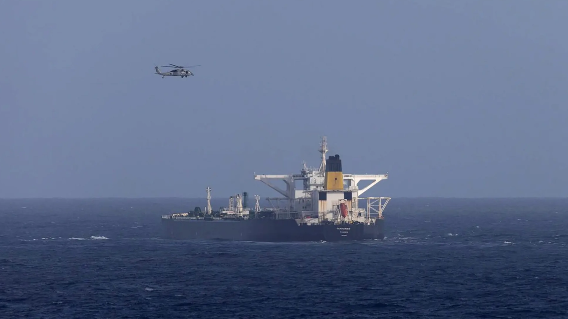 75次呼救！涉委油轮遭美拦截后海上惊魂