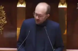   法国全票通过“文物归还法案” 缩略图