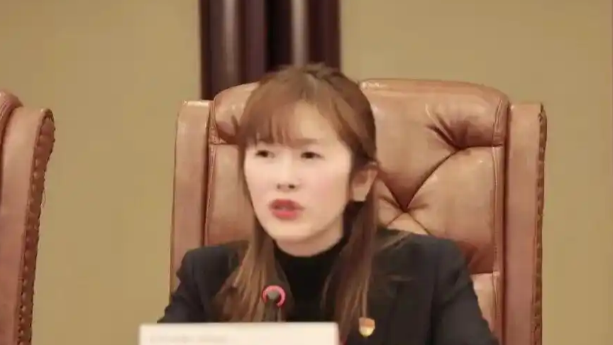 80后女柜员获聘4200亿银行副行长