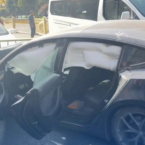 西安通报多车连撞事故：肇事者被控制