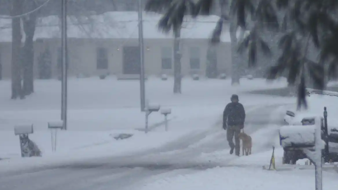 冬季风暴致美逾百万用户断电多人死亡