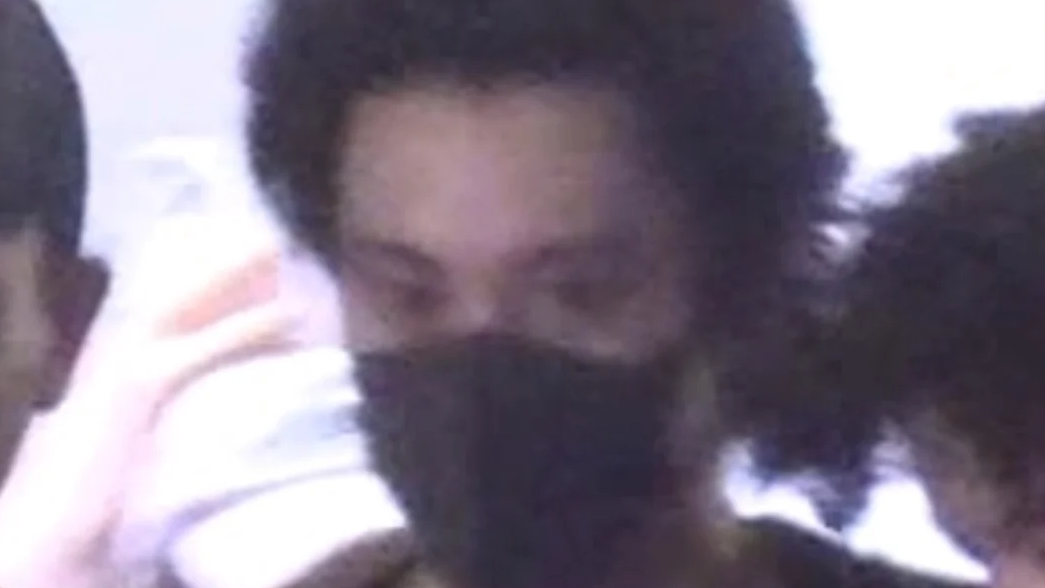 王鶴棣打完球被粉絲包圍