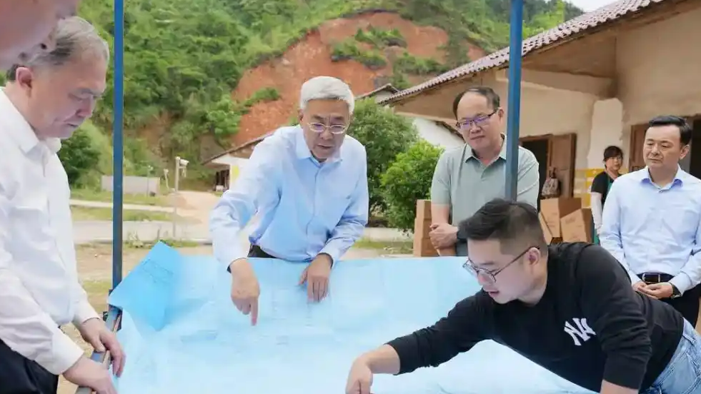 江西省委书记暗访全国花炮主产区