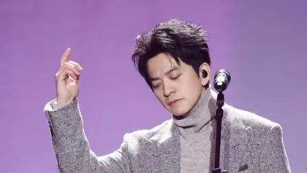 李健曾连发3天短信问许飞要授权