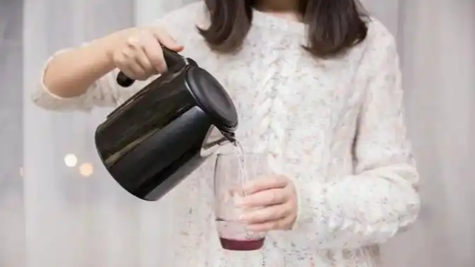 “千滚水”“隔夜水”到底能不能喝