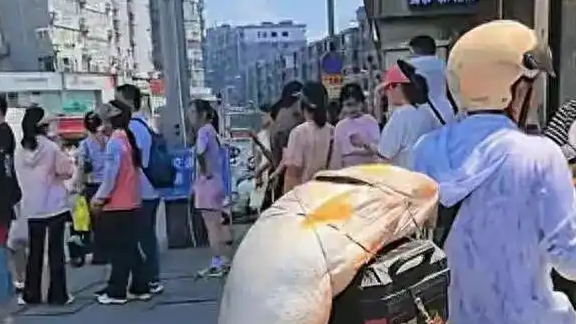“亚洲最大医院”院长调整