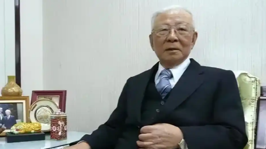107歲島內(nèi)統(tǒng)派大佬許歷農(nóng)辭世