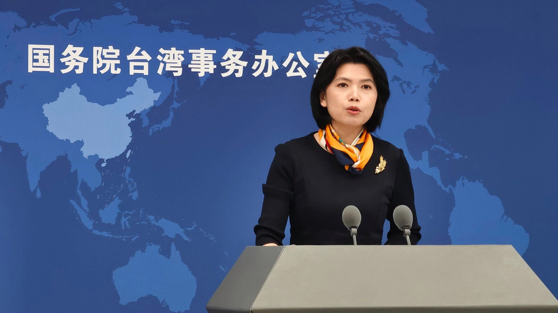 河南旱情玉米叶子卷得像油条”