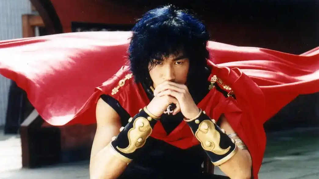 50岁何润东翻红 涨粉近100万