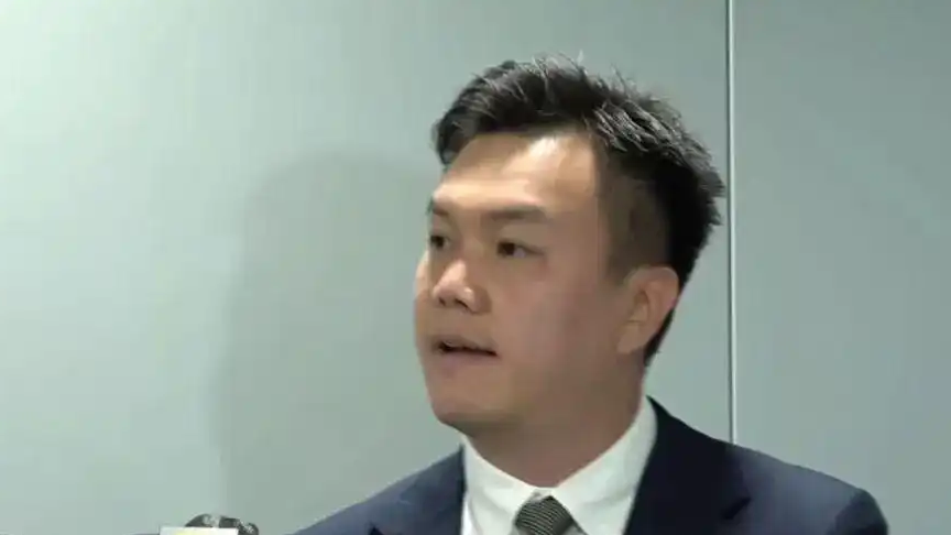 抢折叠iPhone信用卡被盗用