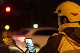   外卖大战巷战仍激烈 骑手正回流美团 缩略图