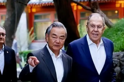   4天4位 国际政要为什么都往中国跑 缩略图