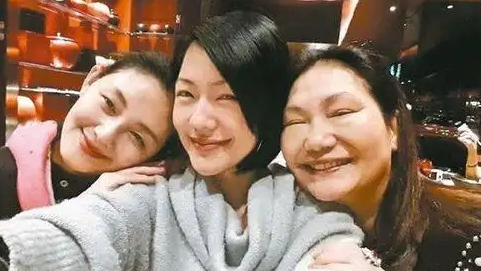  S妈正面回应“争遗产”传闻