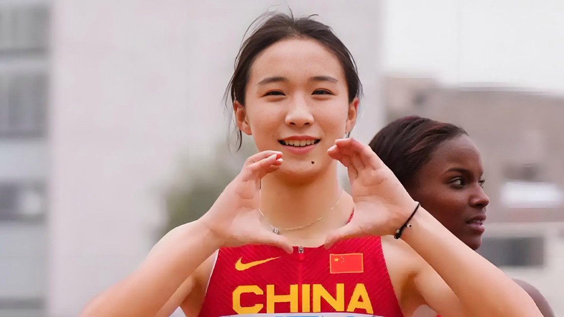  陈妤颉亚锦赛女子200米夺冠