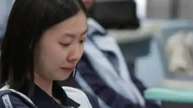  学校换掉下课铃 高三学生哭成泪人