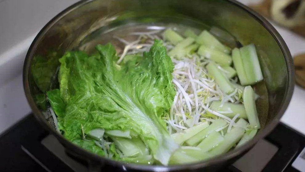 只吃水煮菜能減肥？不科學(xué)